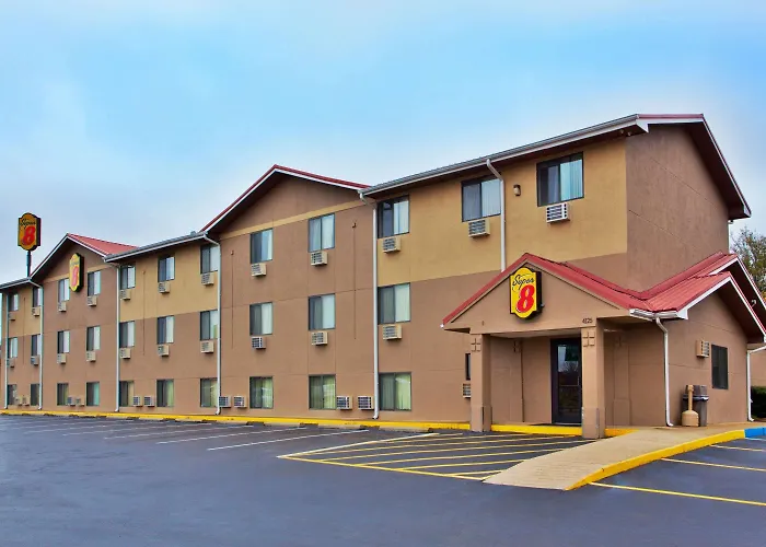 Super 8 By Wyndham Tuscaloosa
