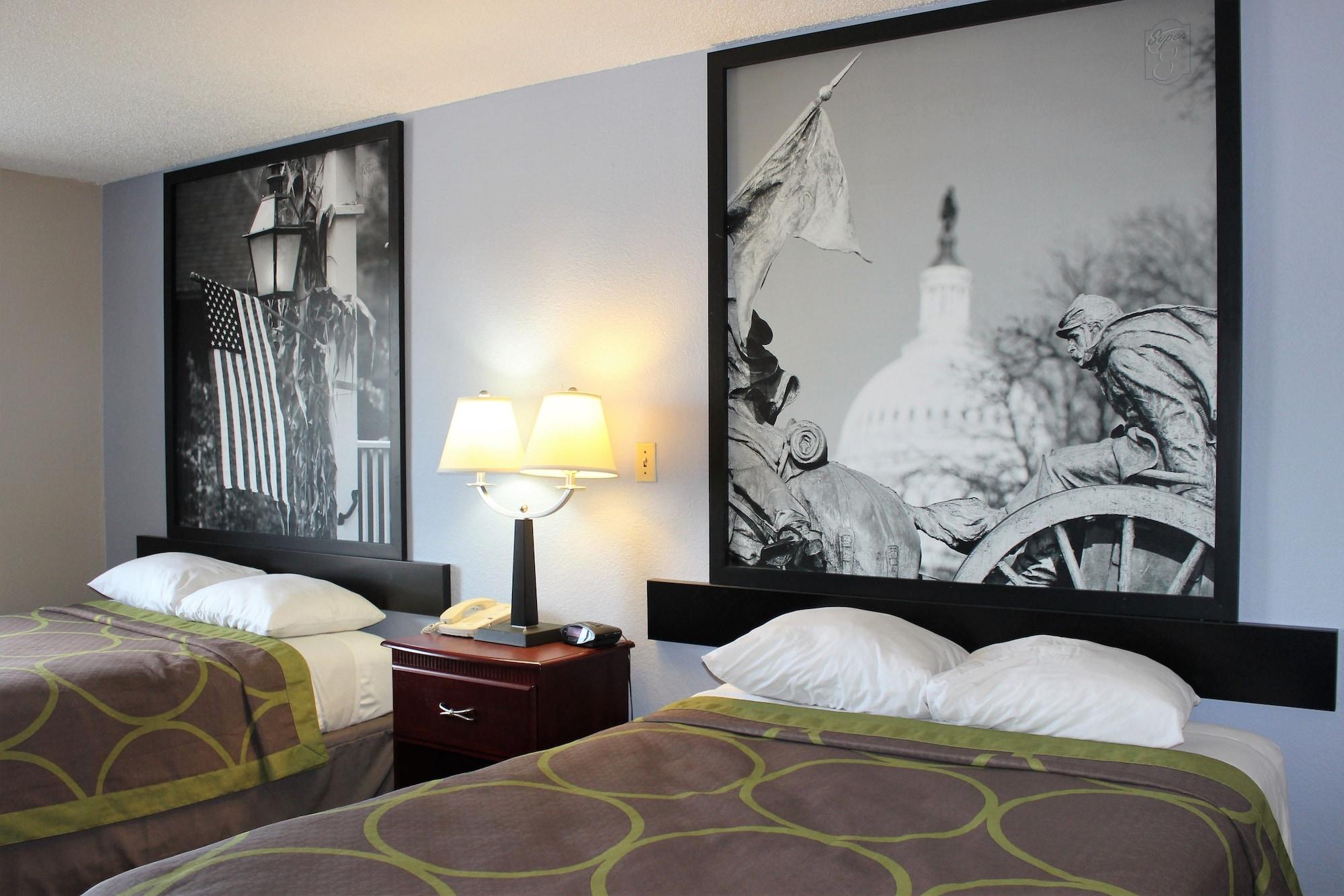 Super 8 By Wyndham Hotel