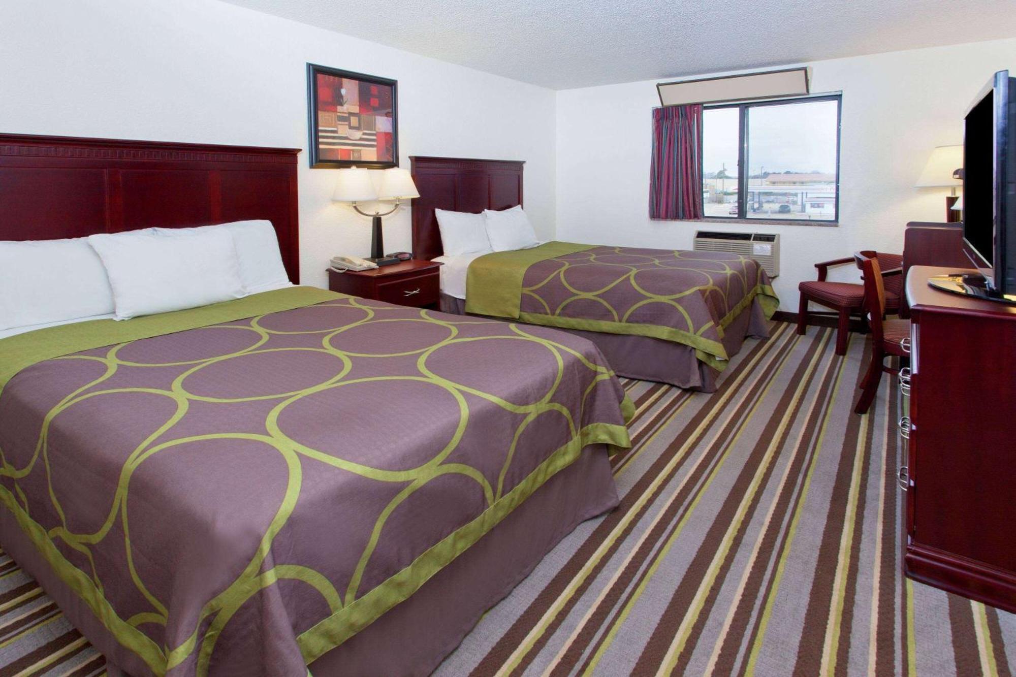 Hotel Super 8 By Wyndham Tuscaloosa